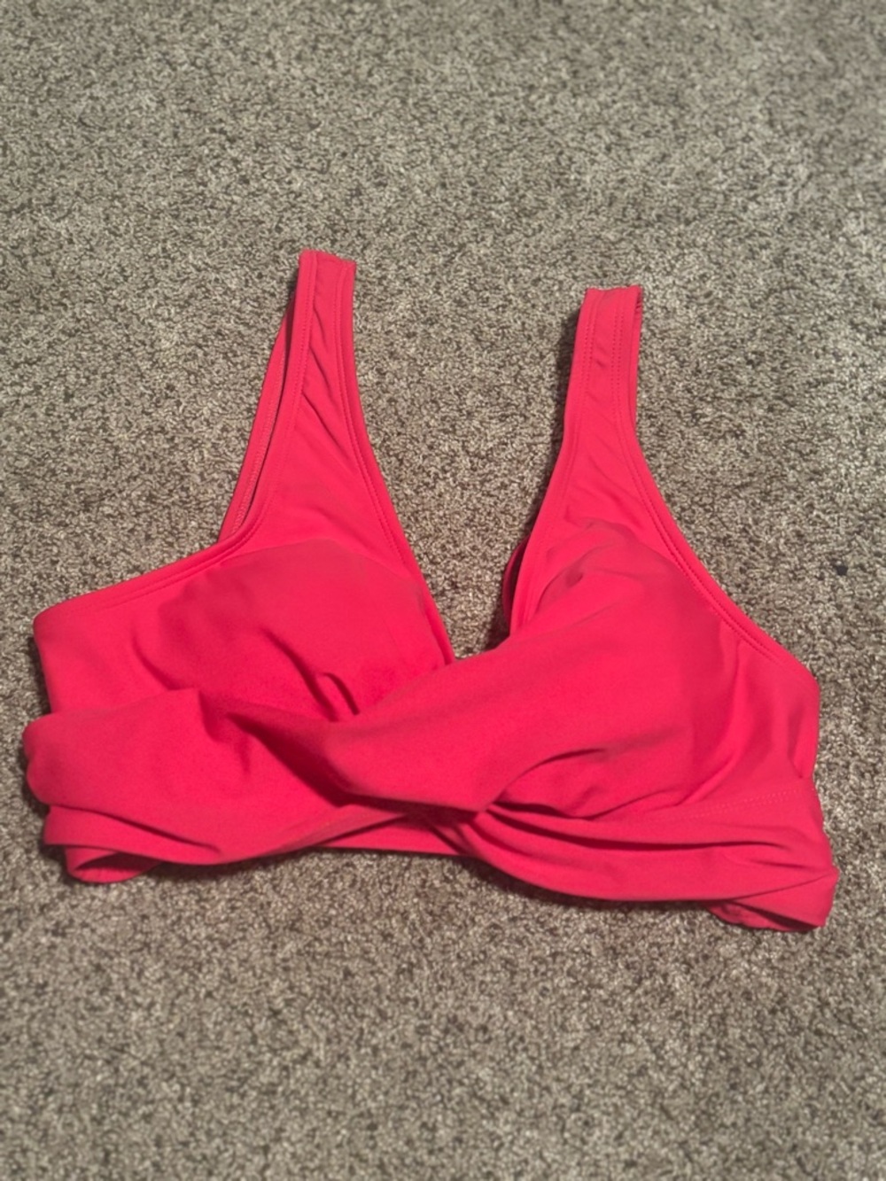 Cupshe Twist-Front Wireless Bikini Top - Pink